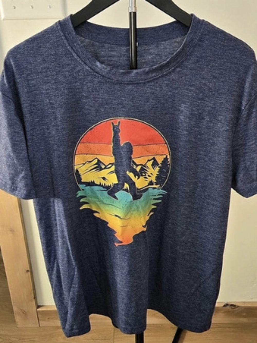 Graphic Tee in Blue Size XL